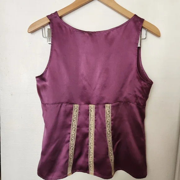 Silk camisole top lace trim color lilac. Size 6 New York & Company. - Picture 3 of 5